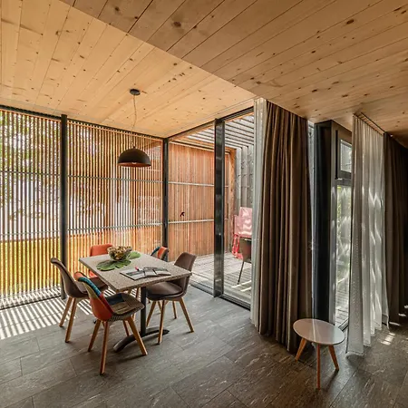 酒店 波斯基亚沃普莱斯酒店 4*