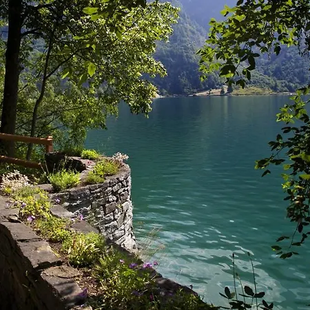 波斯基亚沃普莱斯酒店 酒店 波斯基亚沃